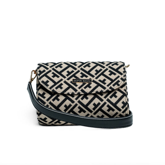 Gathjod Parnami Bag Box Clutch Bag