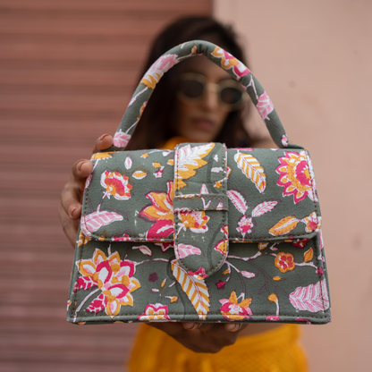 Raas Medium Chiq Bag