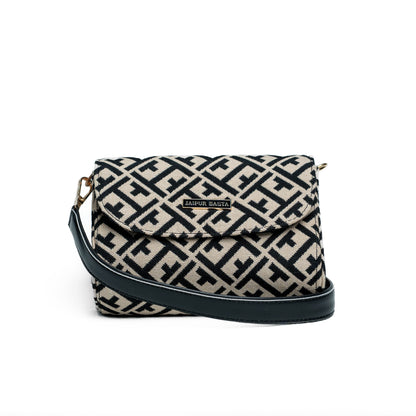 Gathjod Parnami Bag Box Clutch Bag