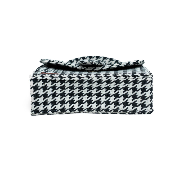 Saaz Medium Chiq Bag