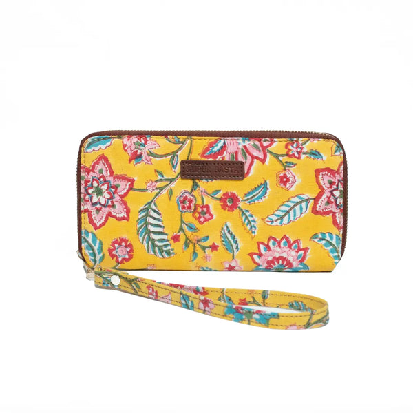 Basant Wrist Clutch