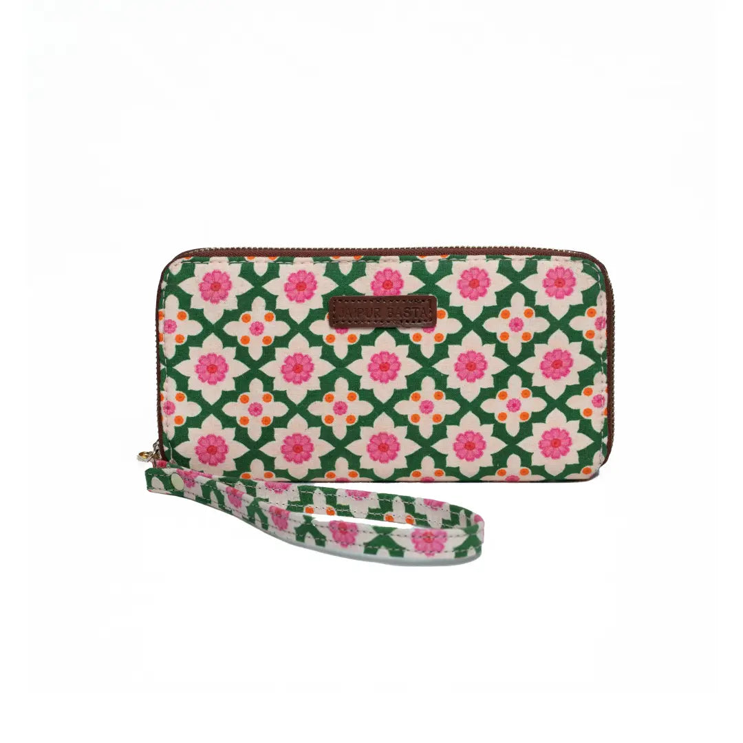 Bageechi Wrist Clutch